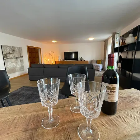Deluxe Et Salon Avec Lit Double Et Sofa - 5 Pers Gasthof *